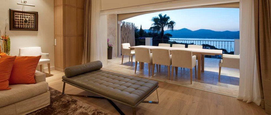Sacha Saint-Tropez - 2