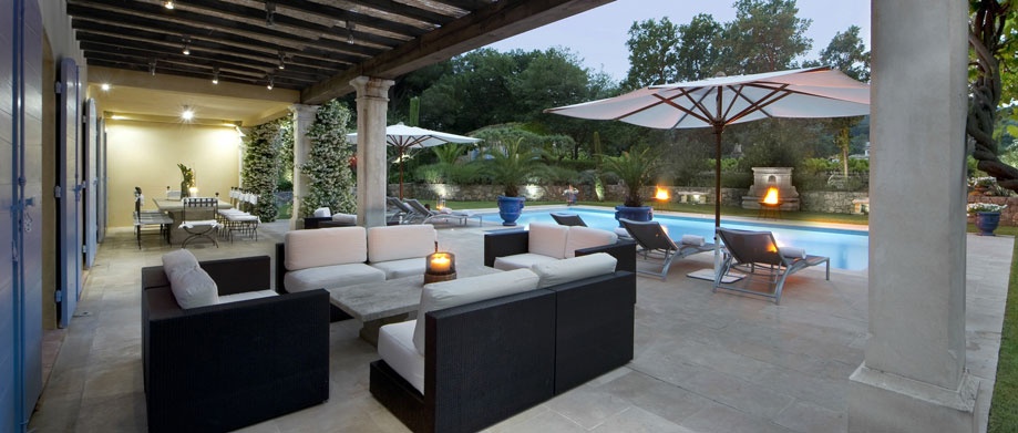 Monica Saint-Tropez - 8